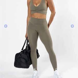 PARAGON EverGreen Women's Leggings